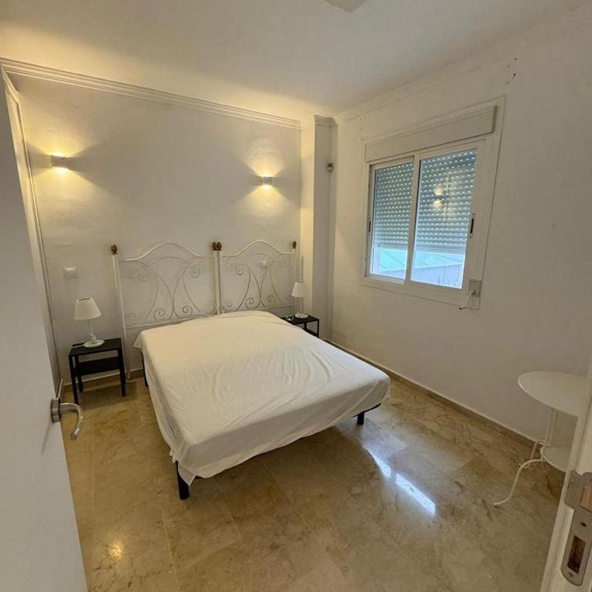 Middle Floor Apartment in Puerto Banús - Photo 1