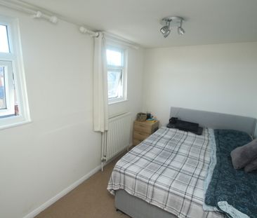 4 bedroom house to rent - Photo 2