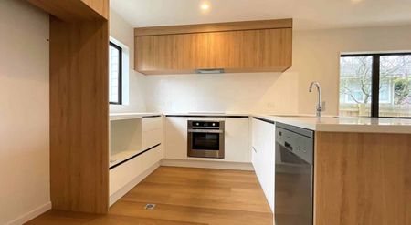 Modern living in New Lynn - Photo 4