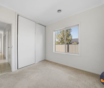 Walk to Shopping Centre & Schools - Photo 4