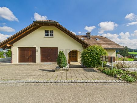 Charmante 2.5-Zimmer-Wohnung in ruhiger und zentraler Lage in Busswil - Foto 3