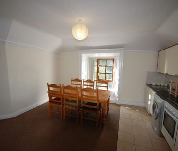 A Larch Hill House, Oscar Traynor Road, Santry, D.9 - Photo 4