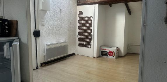 Location appartement Marseille 6ème (13006) - Photo 2
