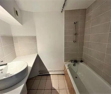 Location Appartement 2 pièces 42m² AIX EN PROVENCE 13100 - Photo 4