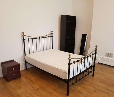 Burford Road // Bed Student House, NG7 - Photo 4