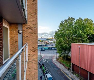 1 bedroom flat to rent - Photo 2