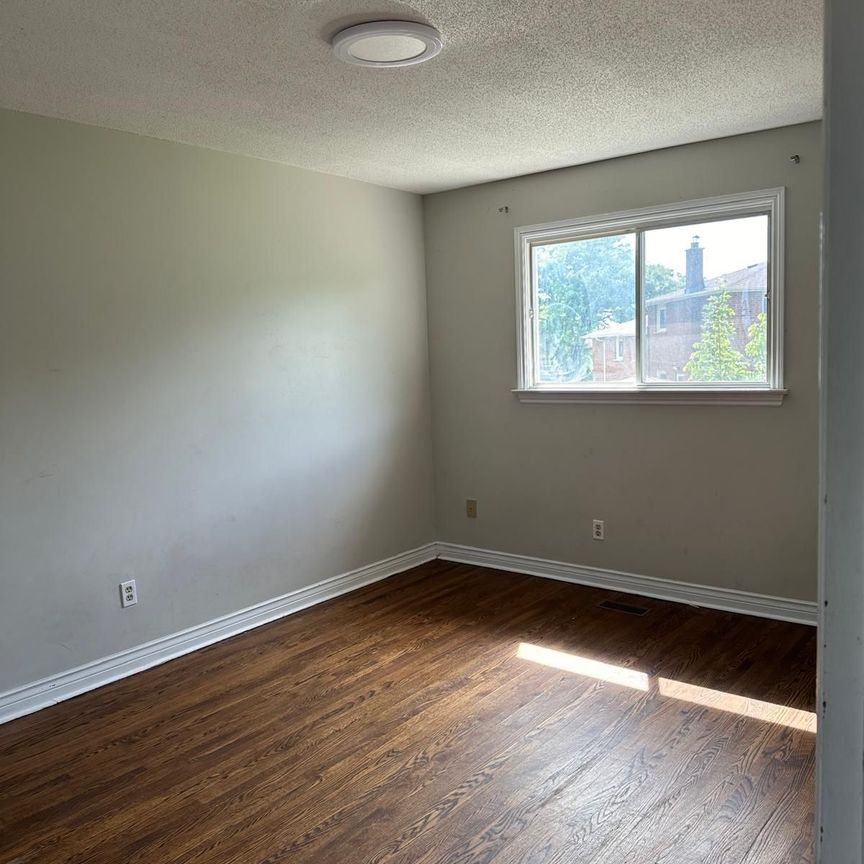 For Lease - 134 Jade Crescent Unit# Main, Brampton, Ontario - Photo 1