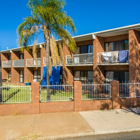 Furnished Studio Units Close to CBD and Hospital - Photo 3