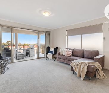 Location. Lifestyle. Space. - Photo 4