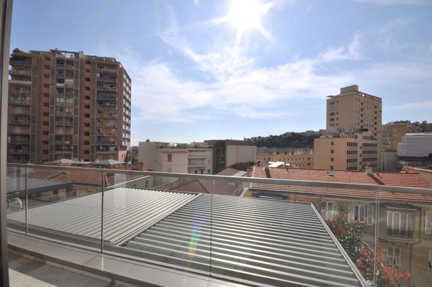 Location Appartement de luxe Monaco 4 Pièces 144.6 m² - Photo 1