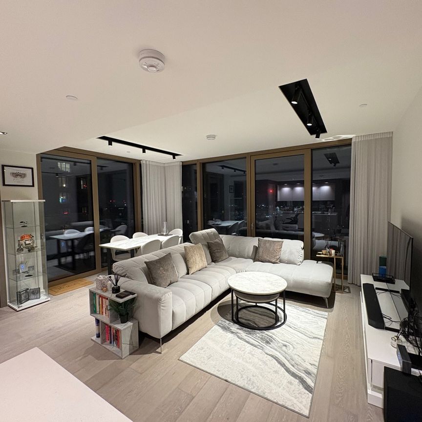 2 Bed Flat, Park Drive, E14 - Photo 1