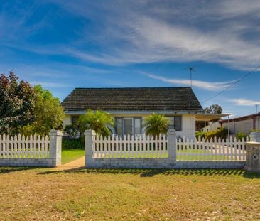 34 Churchill Avenue, Dudley Park WA 6210 - House For Rent | Domain - Photo 6