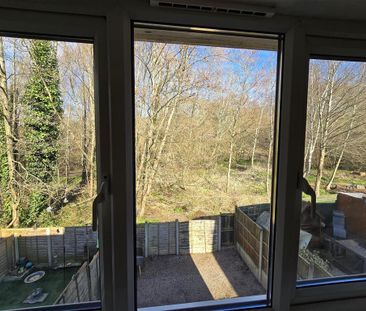 2 bedroom end of terrace house to rent - Photo 5