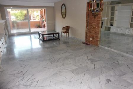 3 Bedroom Apartment For Rent in Guadalmina Baja, Málaga - Photo 2