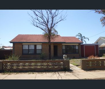 156 Cartledge Avenue, Whyalla Stuart, SA 5608 - Photo 3