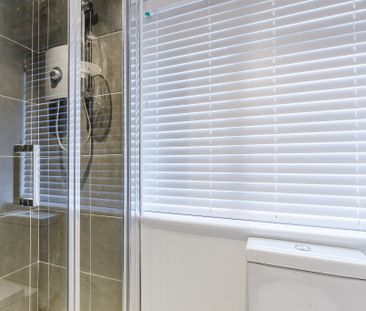 High Spec One Bed Unique Conversion to Let in Twickenham – Secluded... - Photo 6