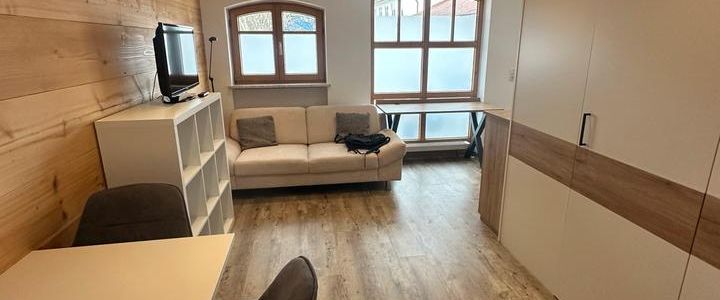 Voll möblierte 35 m² Wohnung mit Schlafzimmer 01.01 - Photo 1