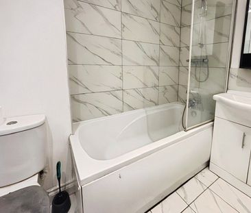 Bedfont Lane, Feltham, TW13 4GB - Photo 6