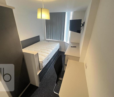 5 bedroom terraced house to rent - Photo 1