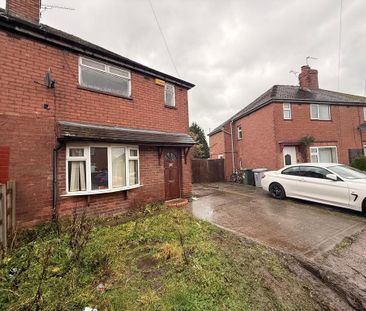 3 bedroom semi-detached house to rent - Photo 2