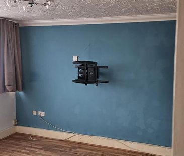 3 bedroom ground floor maisonette to rent - Photo 2