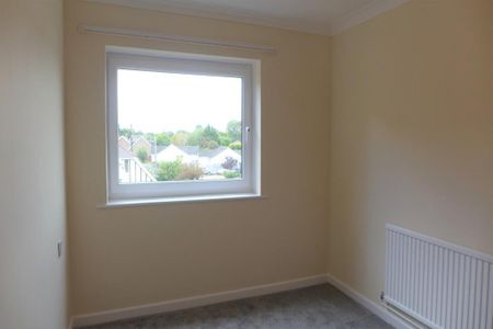 1 bedroom retirement property to rent - Photo 5