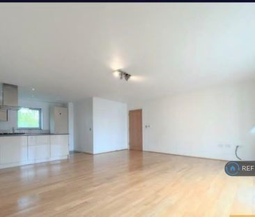3 bedroom flat to rent - Photo 1