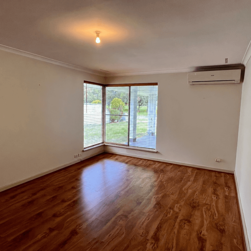 Light filled Living Opposite Yokine Reserve - Photo 1