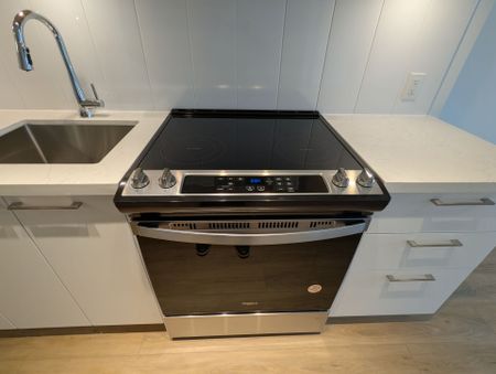 For Lease - 500 Plains Road Unit# 309, Burlington, Ontario - Photo 2