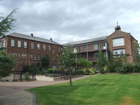 Apartment in Waterside House, Denton Holme - Photo 3
