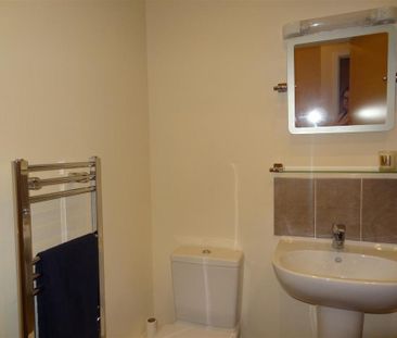 2 bedroom apartment to rent - Photo 6