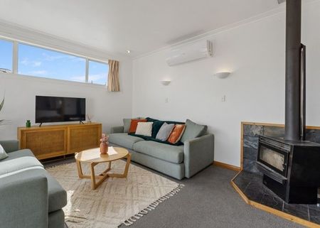 41 Queens Road, Glen Avon, New Plymouth - Photo 2