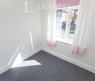 3 bedroom semi-detached to rent Elms Avenue, Littleover - Photo 6
