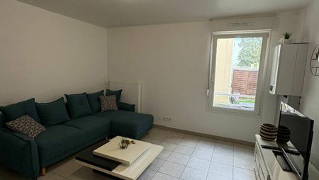 LOCATION GUENANGE F2 MEUBLE PARKING - Photo 4