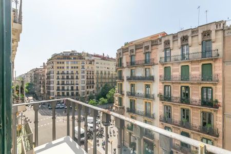 Carrer del Rosselló, Barcelona, Catalonia 08008 - Photo 3