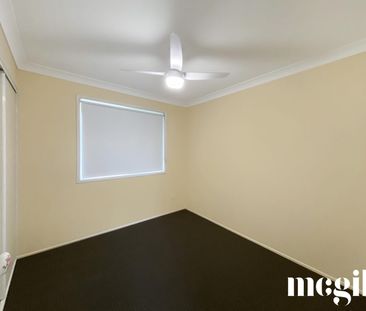 Lovely Family Home in Quiet Cul-de-sac - Photo 3