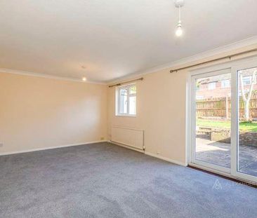 Bronte Close, Aylesbury, HP19 - Photo 1