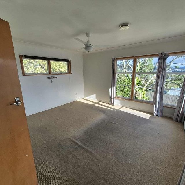 3 bed home - Photo 1