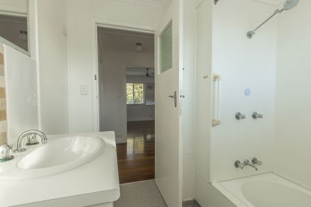 23A Lonerganne Street, Garbutt - Photo 2