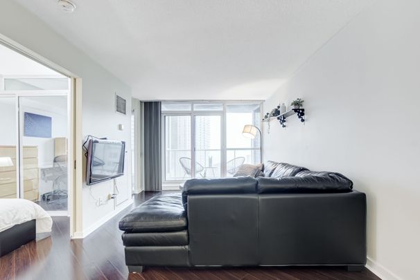 For Lease - 208 Queens Quay Unit# 1204, Toronto, Ontario - Photo 1