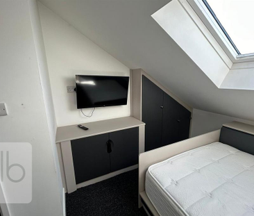 5 bedroom terraced house to rent - Photo 3