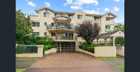 Spacious Design and Standout Convenience - Photo 2