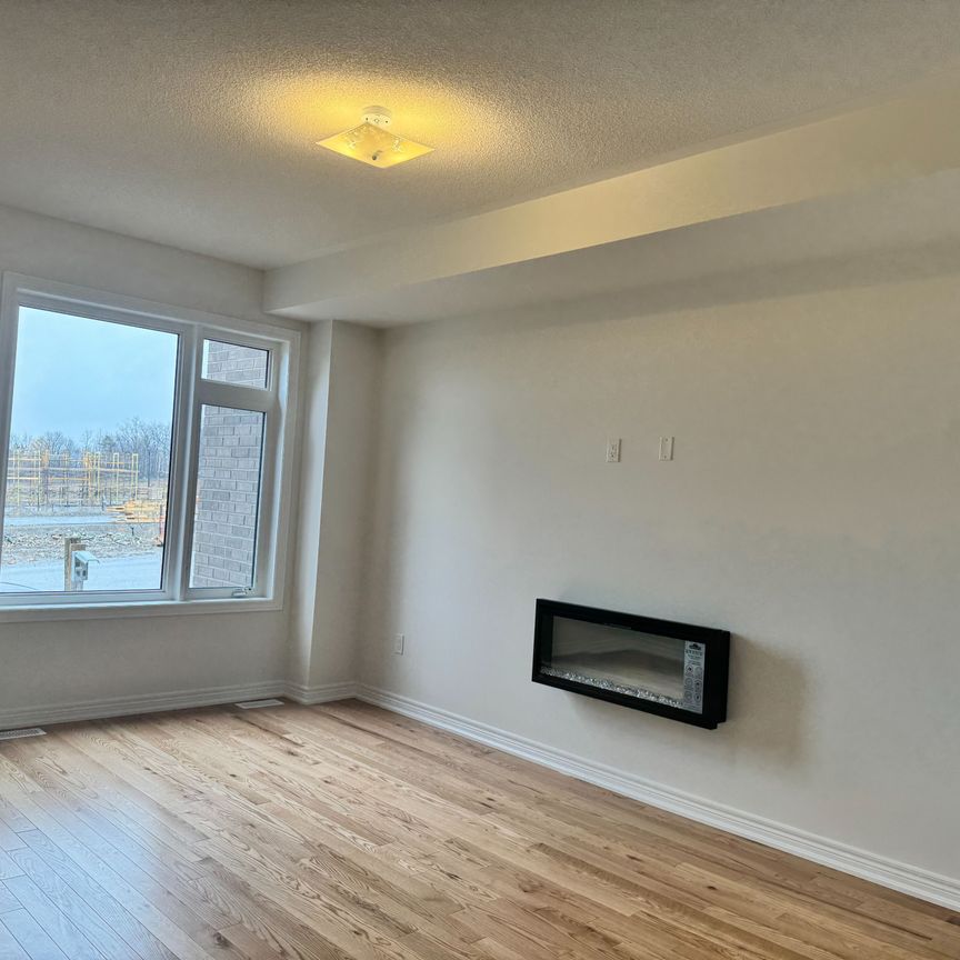 For Lease - 1240 Elizabeth Mackenzie Drive, Pickering, Ontario - Photo 1