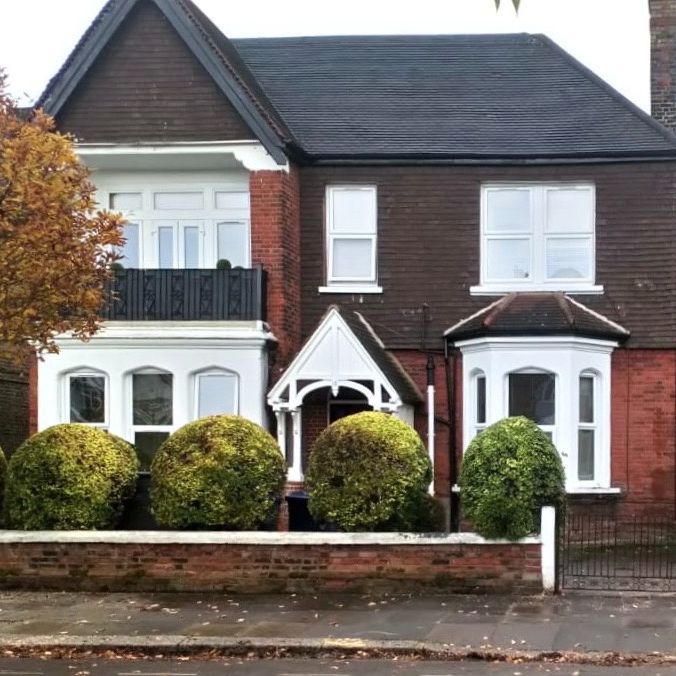 Studio Flat, Pierrepont Road, W3 - Photo 2