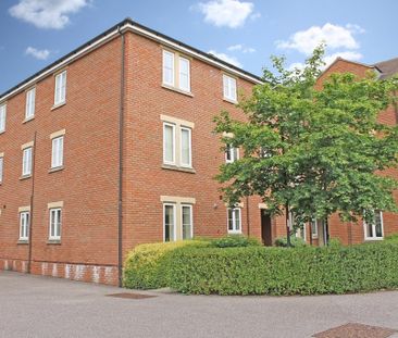 2 bedroom Two Bedroom Ground Floor Apartment to rent - Photo 5