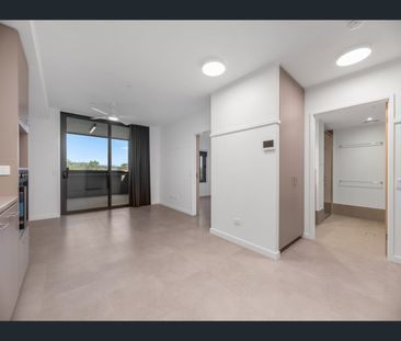 10/2-8 Curwen Terrace, Chermside, Qld 4032 - Photo 2