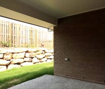 Family Home Located In The Pimpama Village - Photo 2
