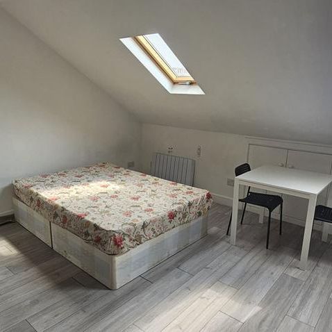 Studio to rent - Photo 1