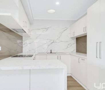 Beautifully Renovated Unit - Photo 4