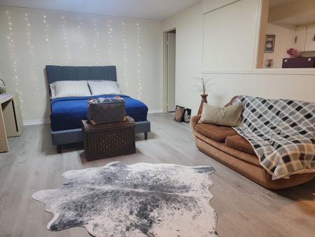 For Lease - 1903 Rosefield Road, Pickering, Ontario - Photo 2